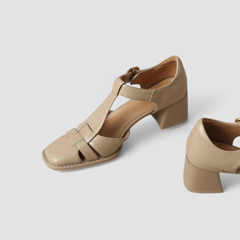 Elyxiana | Orthopädische Pumps mit T-Riemen