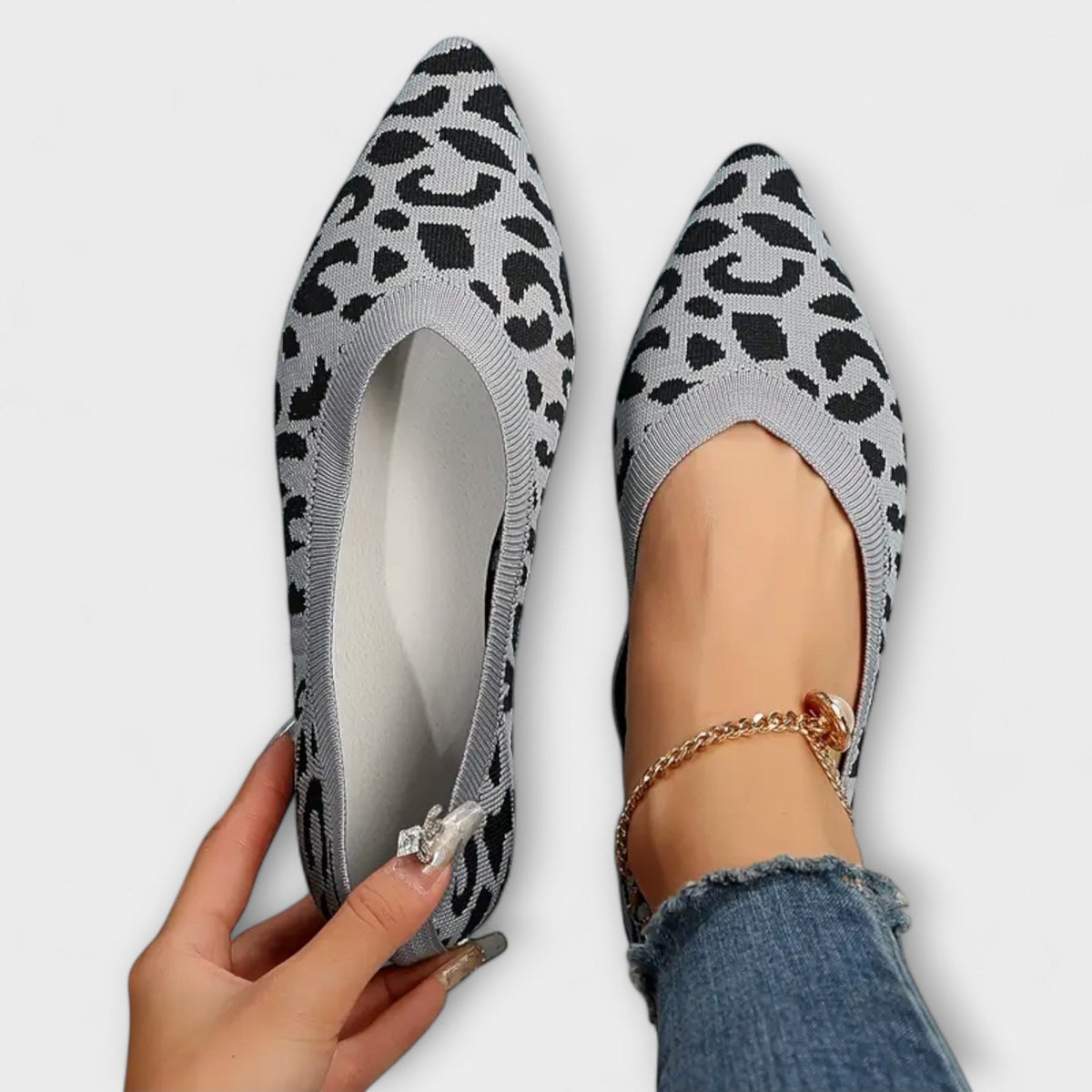 BUTY Z OSTRYMI NOSKAMI W WZÓR LAMPARTA