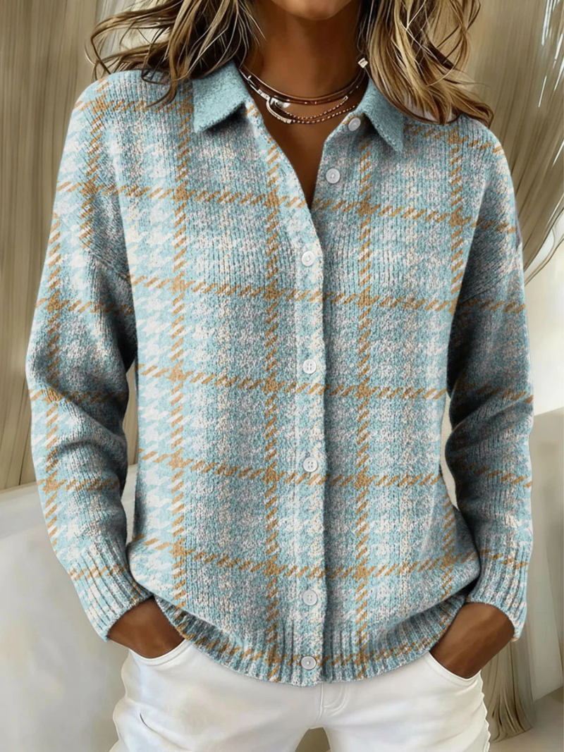 Clara | Blaue karierte Strickjacke mit Knöpfen