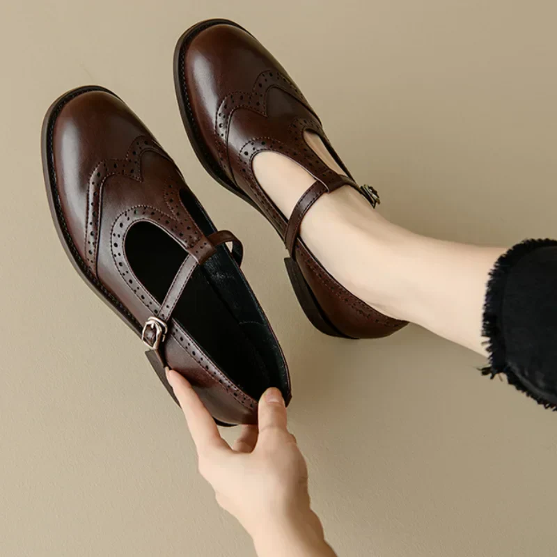 Eleganckie Mary Janes na T