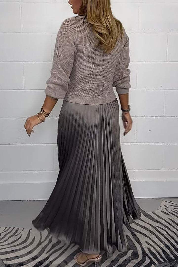 Claudia - Maxi sukienka z swetrem i plisowaną spódnicą